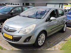 Opel Corsa - 1.4-16V Cosmo 5-Deurs Navigatie Climate Cruise Bluetooth Trekhaak Parkeersensor NAP APK