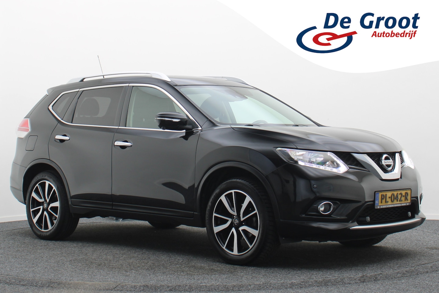 Nissan X-Trail - 1.6 DIG-T N-Connecta 360° Camera, Panoramadak, Cruise, Bluetooth, PDC, Trekhaak, 19'' - AutoWereld.nl