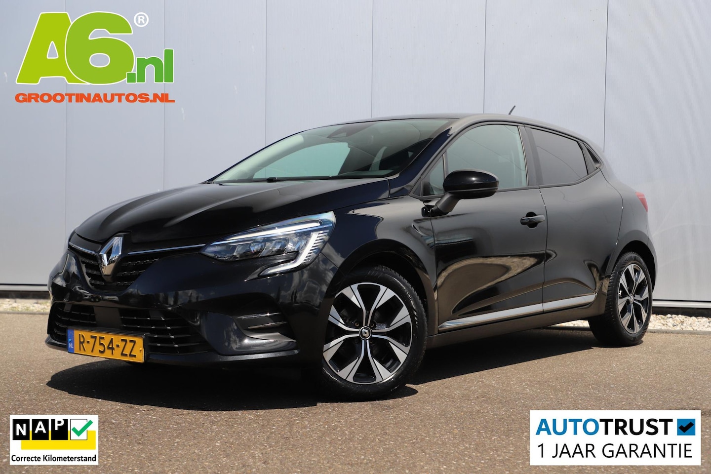Renault Clio - 1.0 TCe 90 Evolution 16 inch LMV Navigatie Carplay Android Climate Cruise Control Parkeers - AutoWereld.nl
