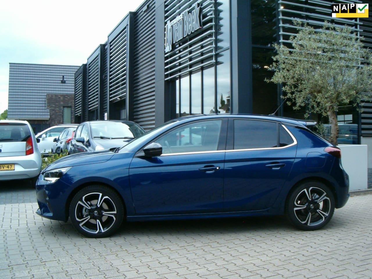 Opel Corsa - 1.2 Elegance Automaat + Camera - AutoWereld.nl