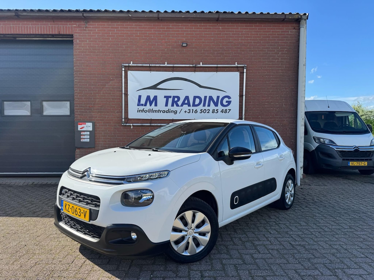 Citroën C3 - 1.2 PureTech Feel 105g NAVI PDC LED 2 SLEUTELS + BOEKJES! NAP! - AutoWereld.nl