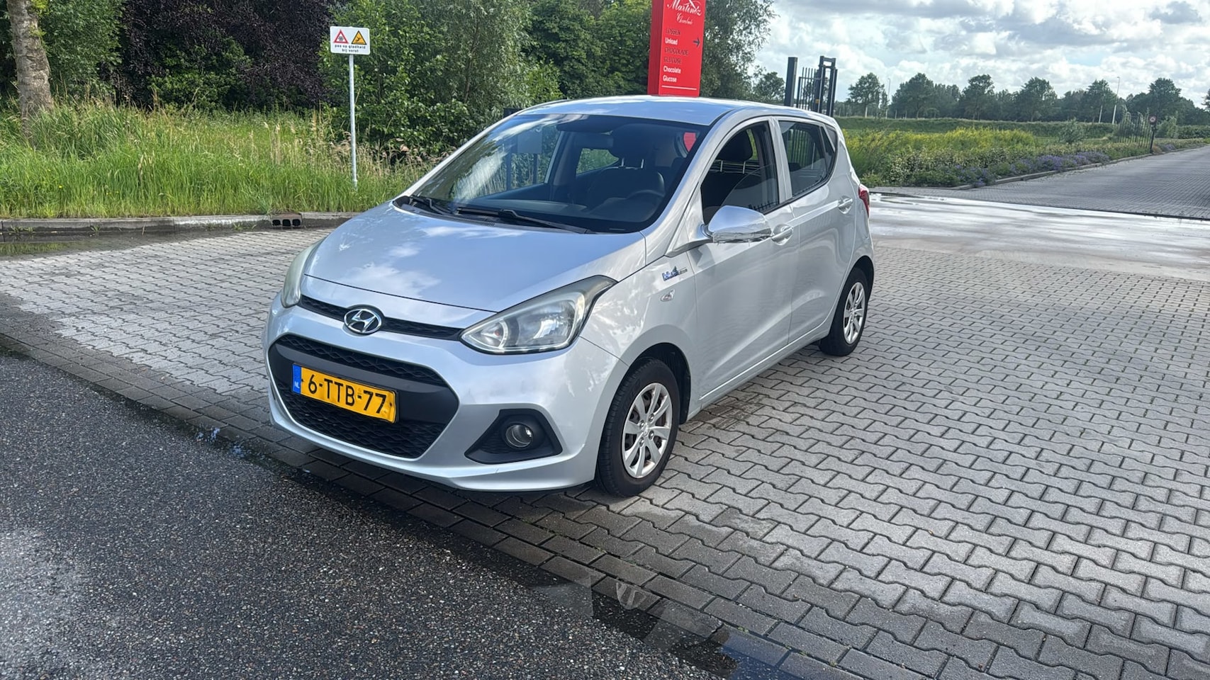 Hyundai i10 - 1.0i i-Drive NW apk 2027/6 Bouwjaar 2014 - AutoWereld.nl