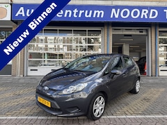 Ford Fiesta - 1.25 Limited NAP | Nieuwe Distributieriem | Airco | 5 Deurs | Trekhaak |