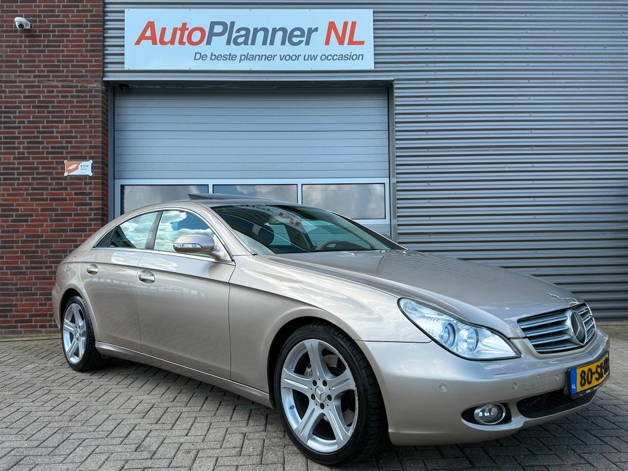 Mercedes-Benz CLS-klasse - 500! Cruise! Leder! Navi! Schuifdak! - AutoWereld.nl