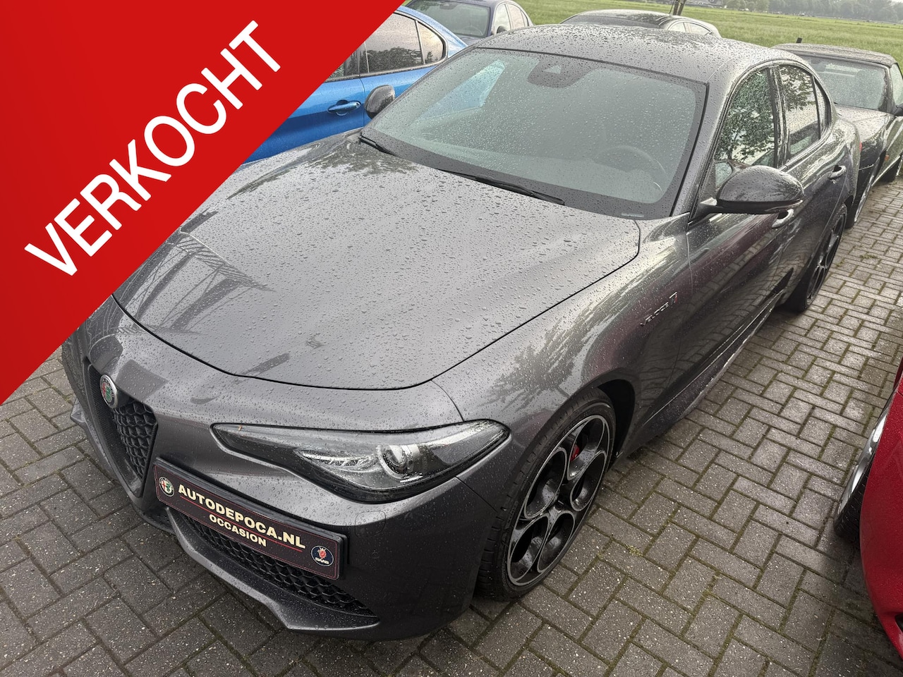 Alfa Romeo Giulia - 2.0 T Veloce Ti 30.150 KM! - AutoWereld.nl