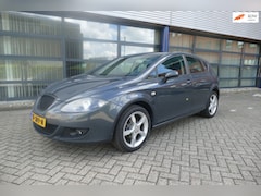 SEAT Leon - 1.6 Reference Airco Apk 09-06-2027