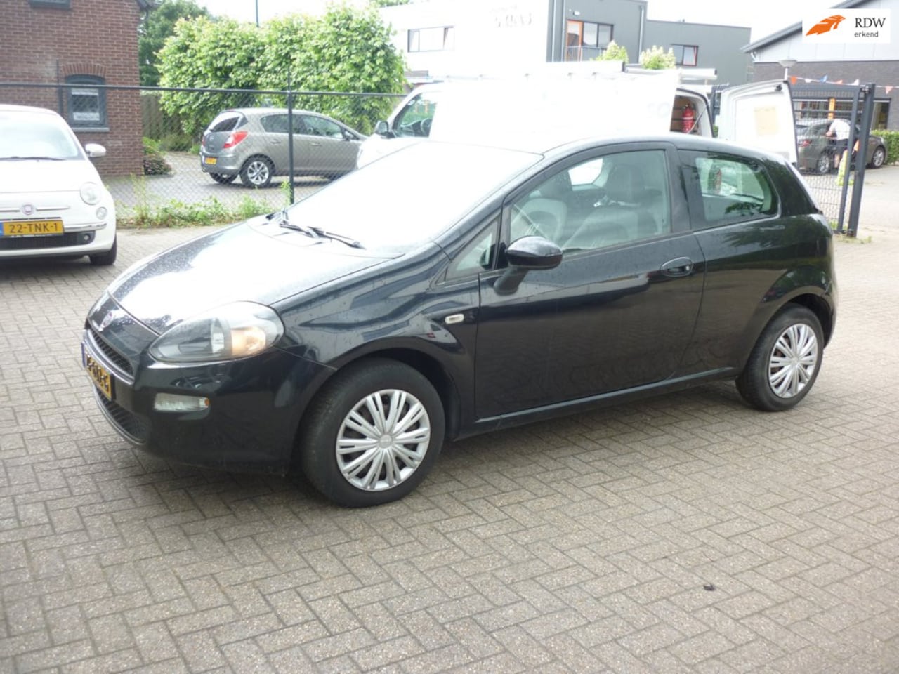 Fiat Punto Evo - 1.2 Pop apk 3-2027 div beschadigingen - AutoWereld.nl