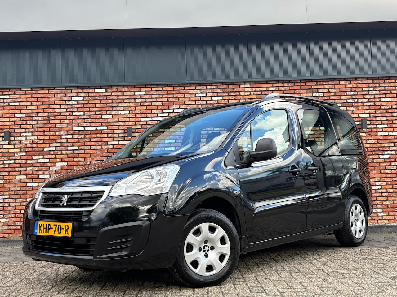 Peugeot Partner Tepee - 1.6 VTi Access 5-Pers Carplay Nav/Cruise Pdc Facelift Hoogzitter! - AutoWereld.nl