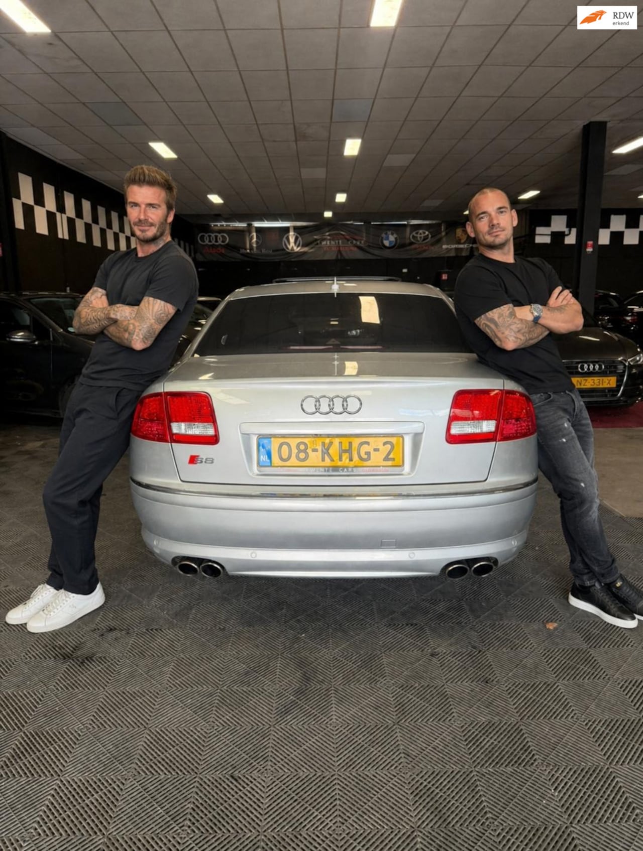 Audi A8 - 5.2 S8 | B&O | Pano | Camera | Softclose | - AutoWereld.nl