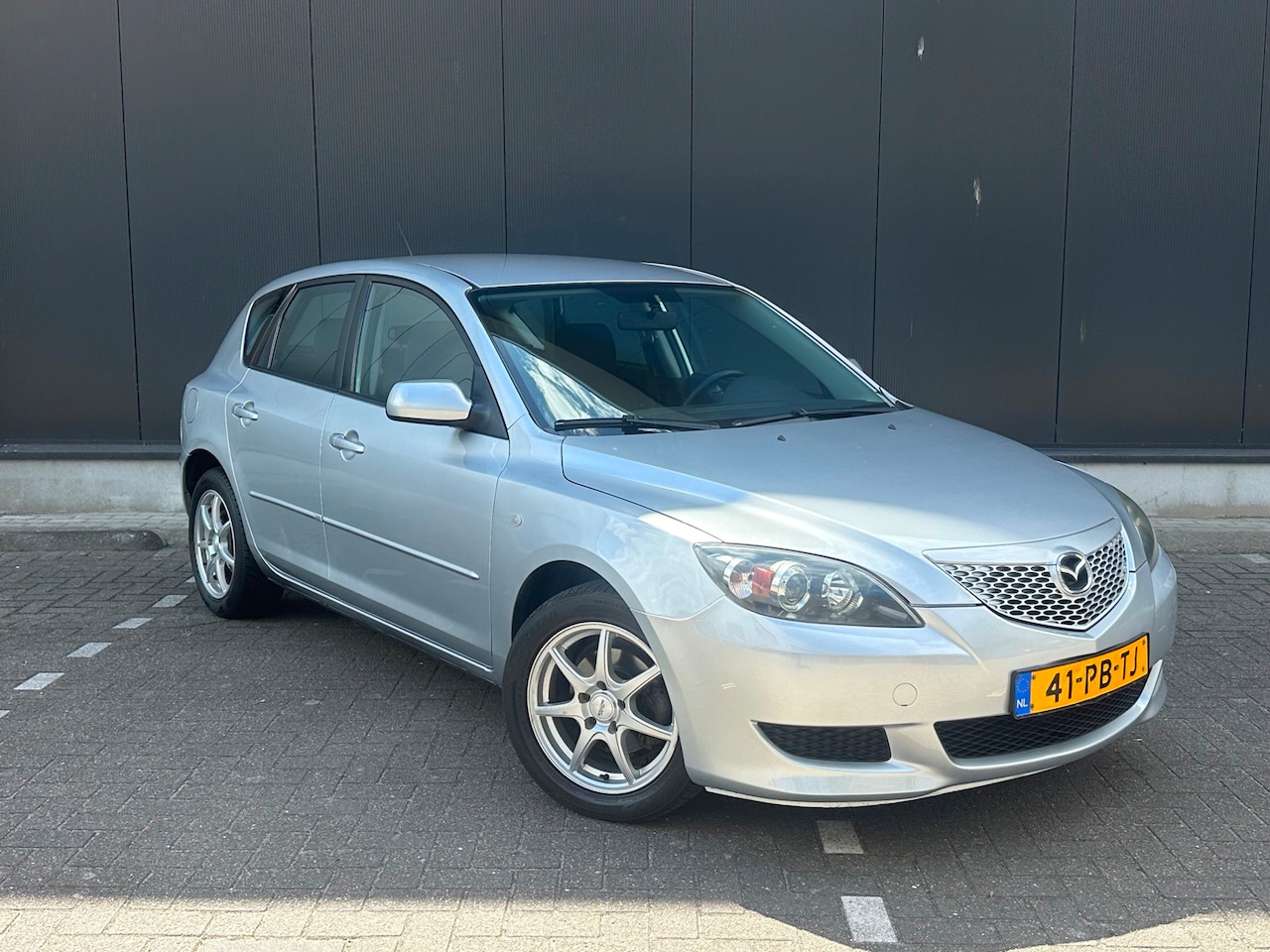 Mazda 3 Sport - 1.6 Touring* Airco* Automaat* N.A.P. !! - AutoWereld.nl