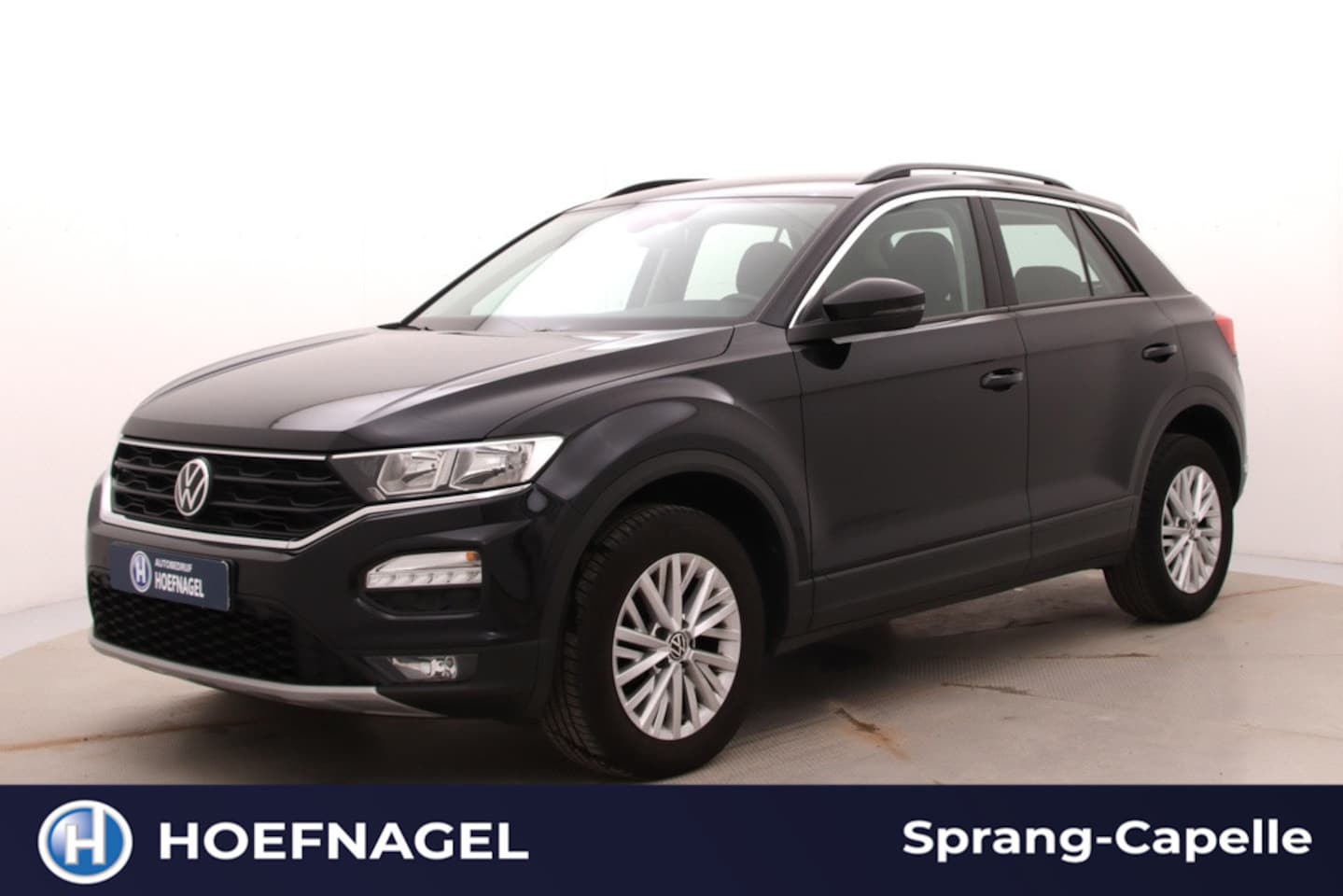 Volkswagen T-Roc - 1.0 TSI Style | Trekhaak | Camera | CarPlay | Adaptive Cruise | Stoelverwarming - AutoWereld.nl