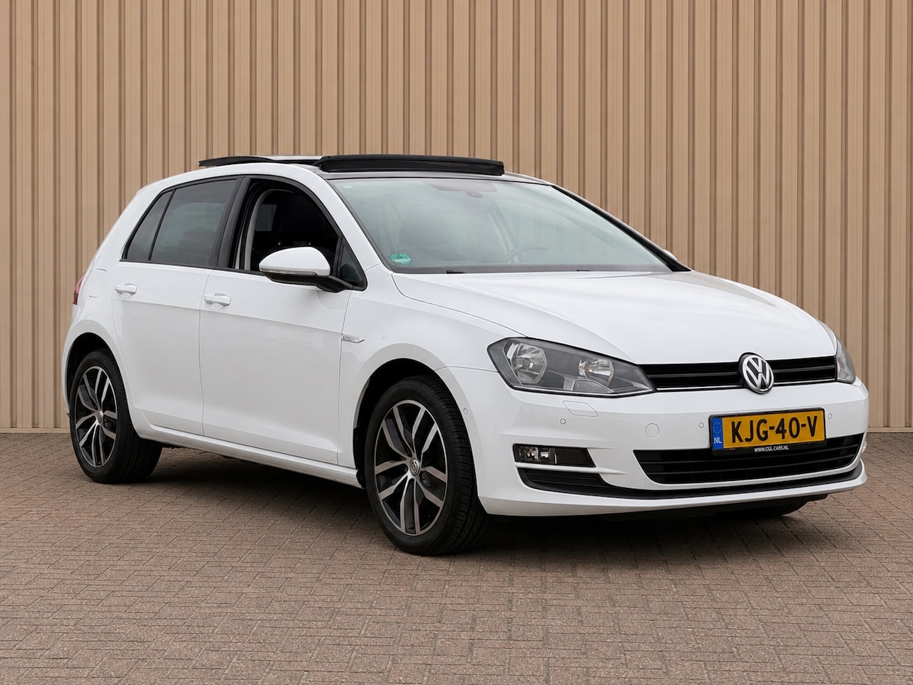 Volkswagen Golf - 1.2 TSI CUP Edition+PANORAMA+DEALERONDERHOUDEN - AutoWereld.nl