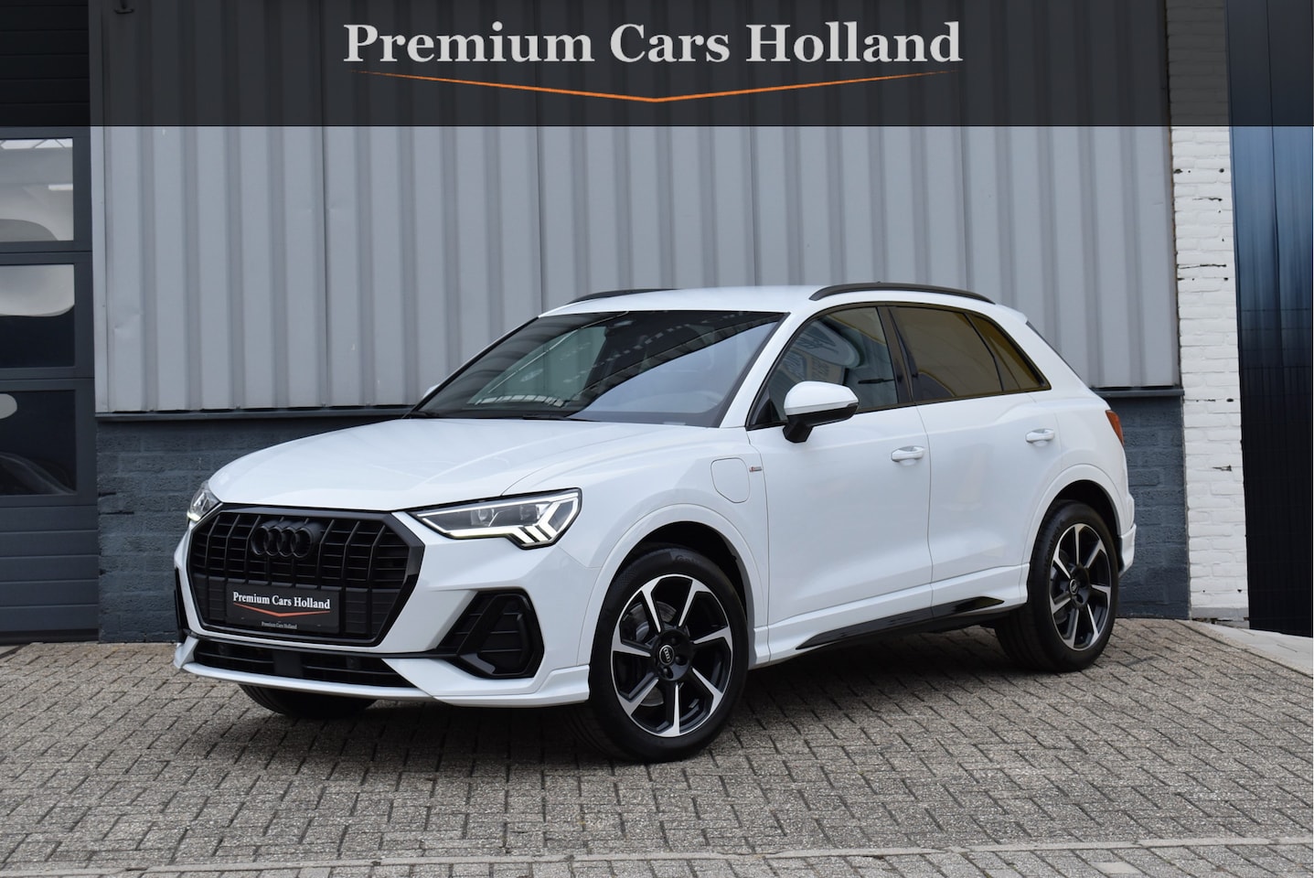 Audi Q3 - 45 TFSI e S-Line 245 Pk Navi Sfeer Camera ACC Apple Carplay Keyless 19 Inch - AutoWereld.nl