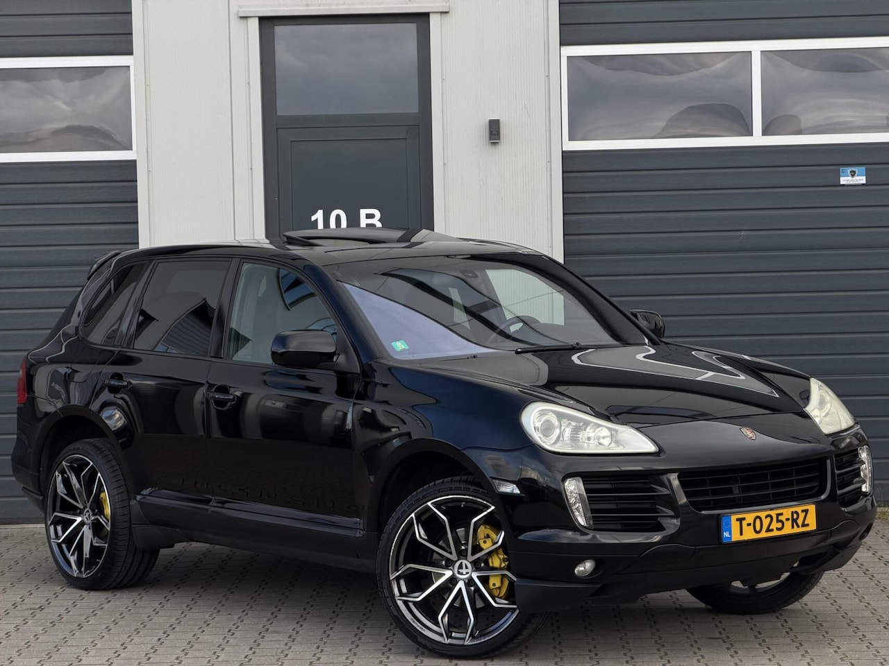 Porsche Cayenne - 3.6 Facelift 299PK+ / Leder / 22 inch - AutoWereld.nl