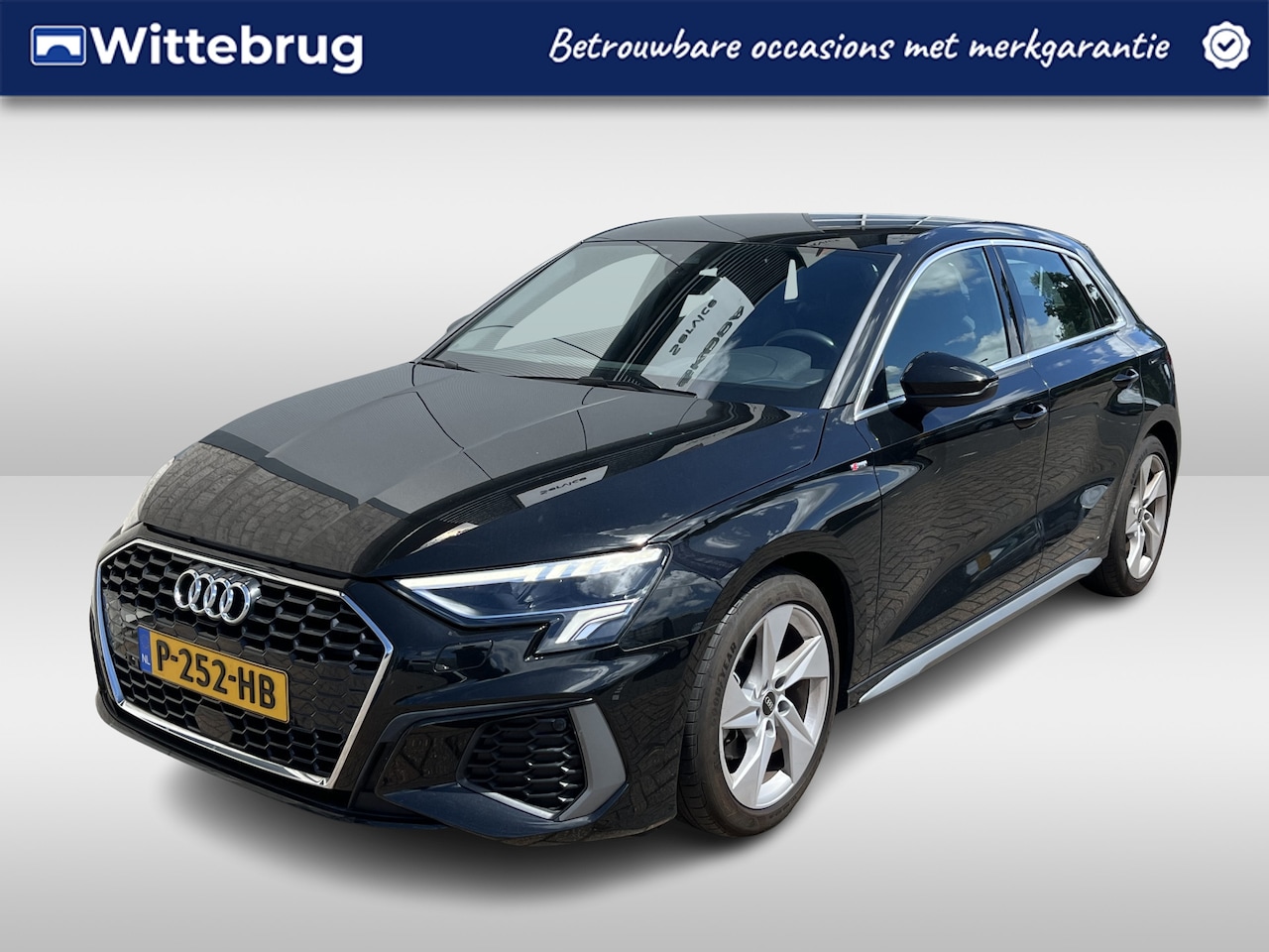 Audi A3 Sportback - 35 TFSI S-Line / AUTOMAAT/ 150 PK/ SMARTPHONE INTERFACE/ PARKEER SENSOREN V+A/ CRUISE CONT - AutoWereld.nl