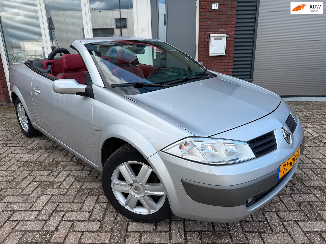 Renault Mégane coupé cabriolet - 2.0-16V Privilège Luxe / Leder / Pano / Clima / LM / NAP - AutoWereld.nl