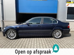 BMW 3-serie - 325i Executive Xenon|Climate|17''