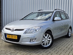 Hyundai i30 CW - 1.6i Style /1e Eigenaar/Airco/PDC/Trekhaak