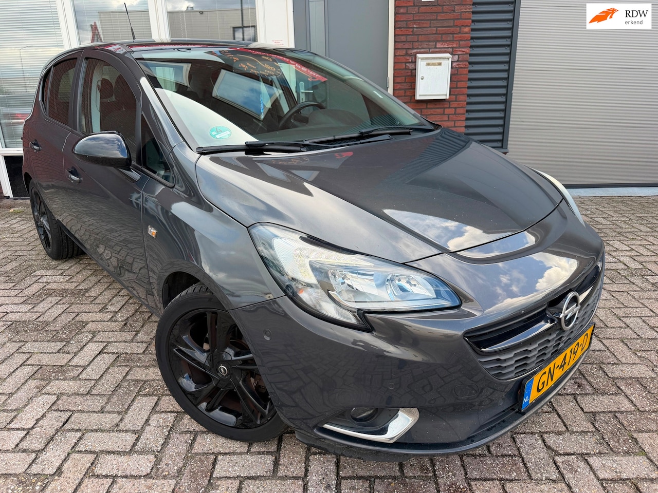 Opel Corsa - 1.0 Turbo Color Edition / Airco / Cruise / LM 16 / NAP - AutoWereld.nl