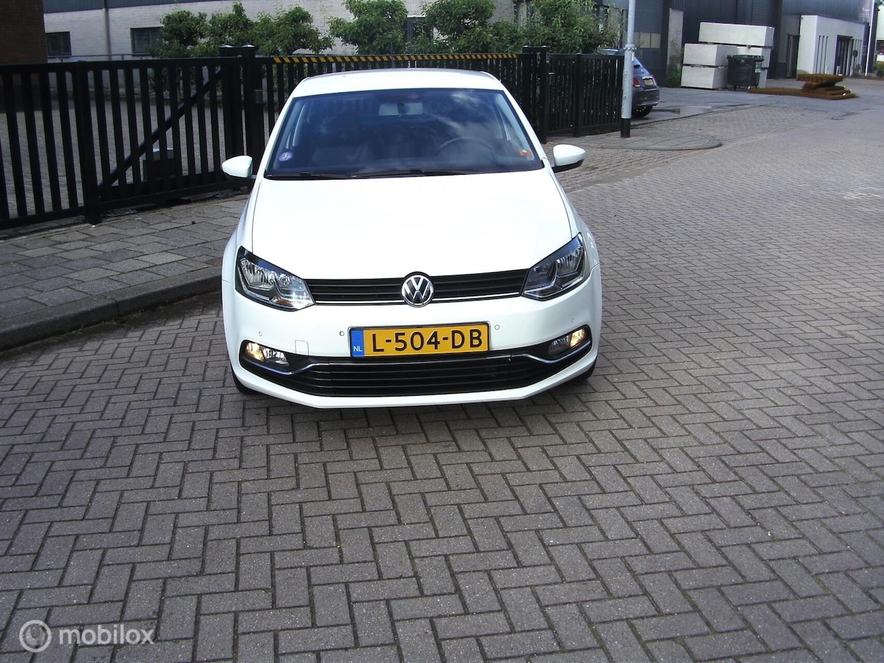 Volkswagen Polo - 1.0 Trendline 3 deurs bj 2016 - AutoWereld.nl