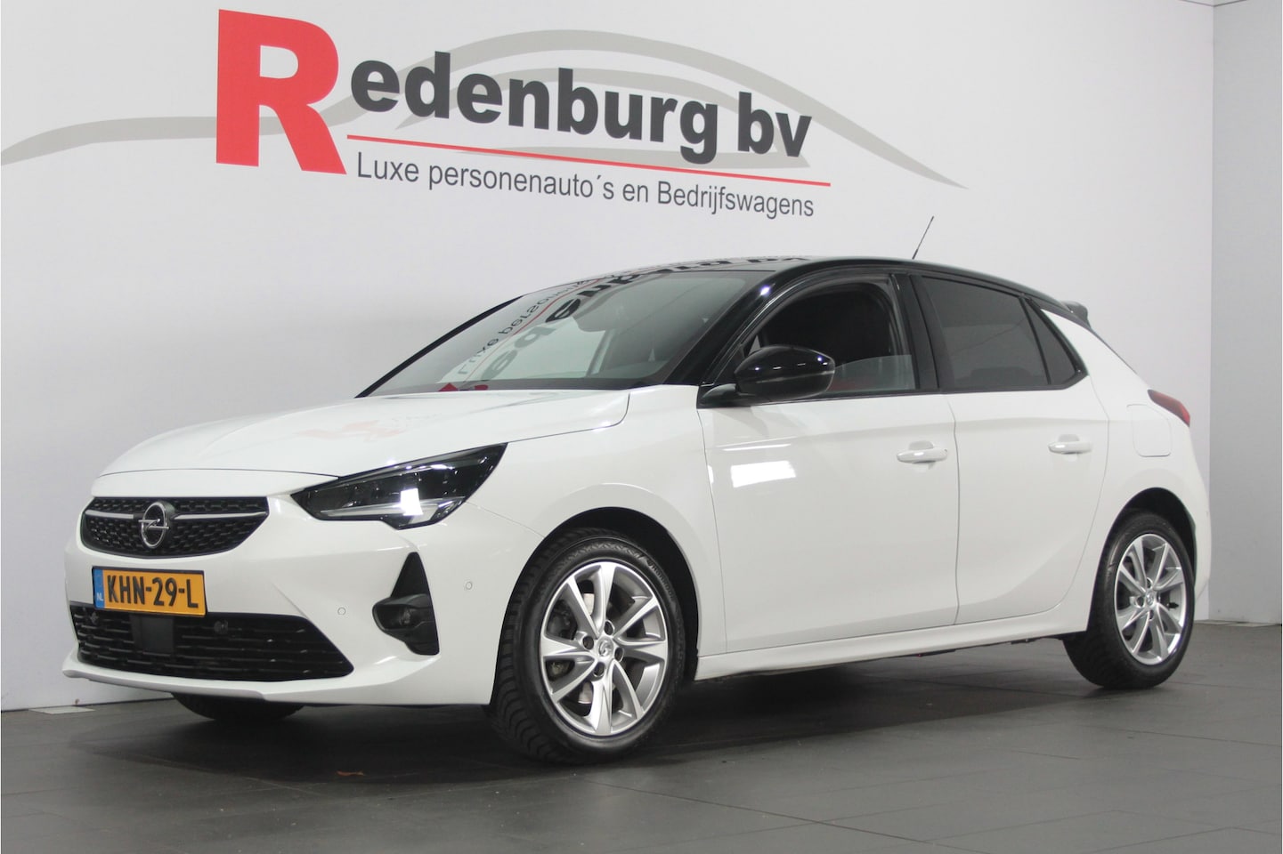 Opel Corsa - 1.2 GS Line - Automaat - Camera / Carplay / Dodehoek - AutoWereld.nl