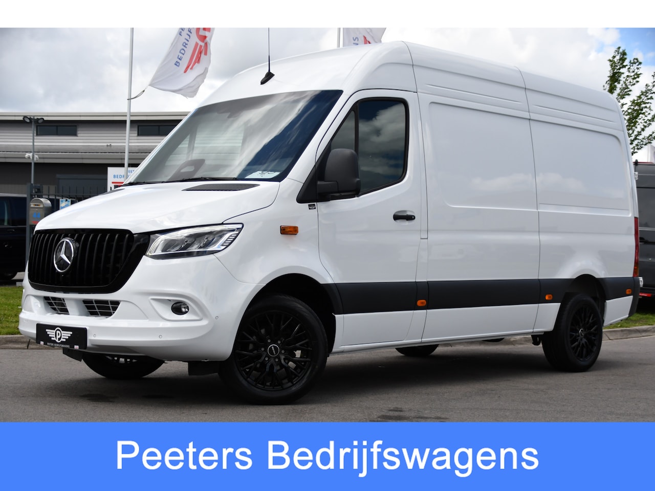 Mercedes-Benz Sprinter - 317 1.9 CDI L2 Pro AMG Edition FACELIFT! Camera, Cruise, Carplay, 10,5'' Mbux, Stoelverwar - AutoWereld.nl