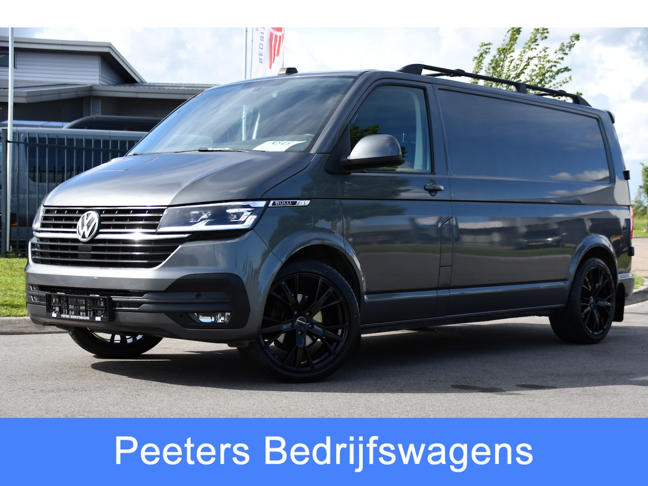 Volkswagen Transporter - 2.0 TDI L2H1 30 Bulli Virtual, Adaptieve Cruise, Camera, Carplay, LED, Stoelverwarming, St - AutoWereld.nl