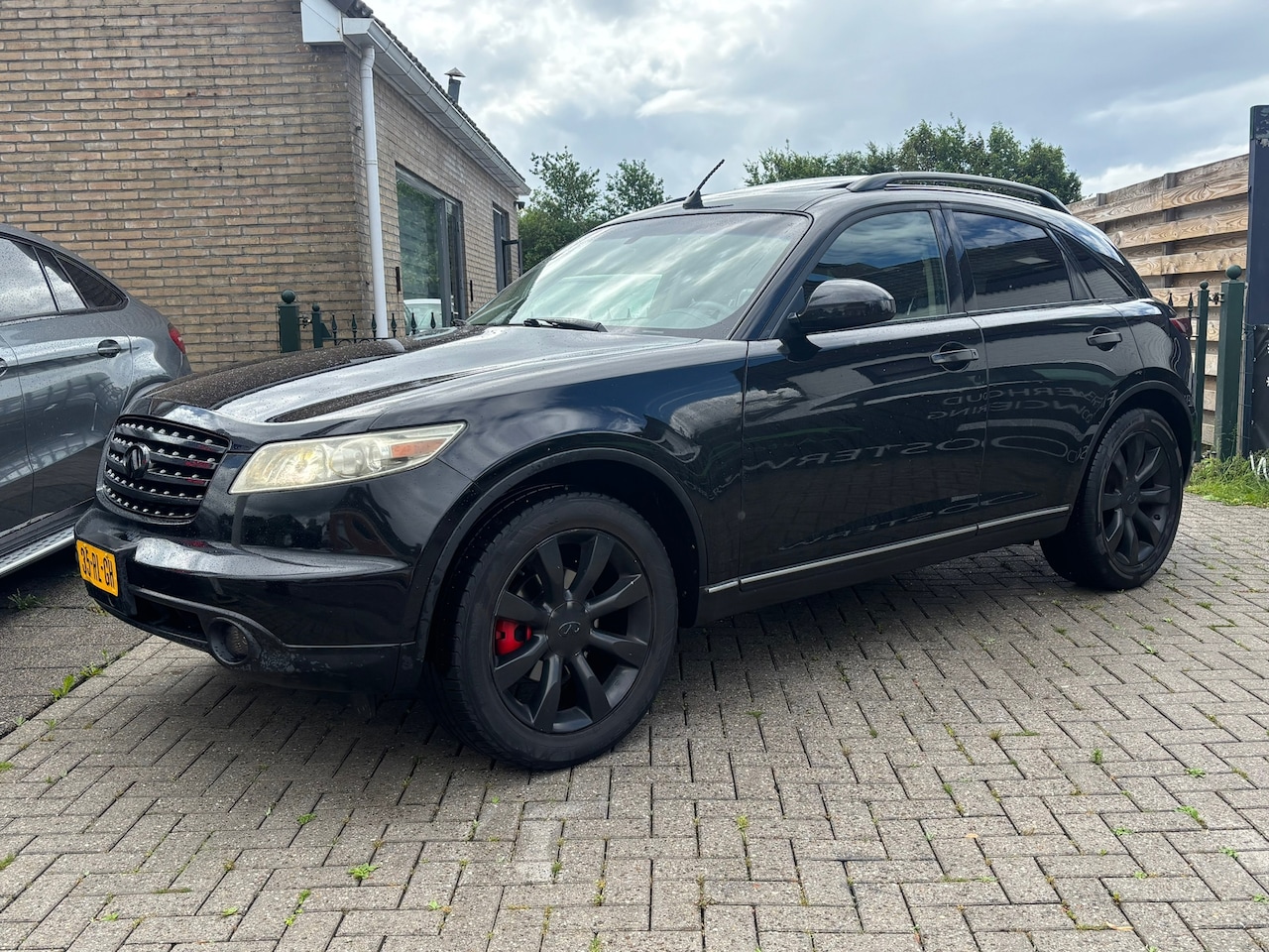 Infiniti FX - 35 | automaat | leer | schuifdak |trekhaak | nieuwe apk - AutoWereld.nl
