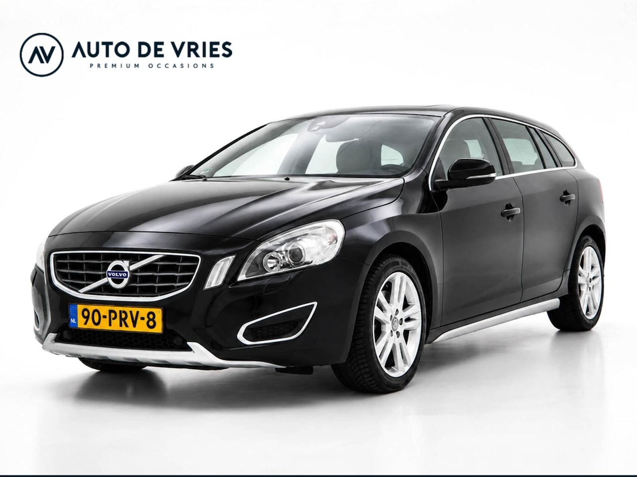 Volvo V60 - 2.0T 203pk Automaat Summum | Leder | Schuifdak | Trekhaak - AutoWereld.nl