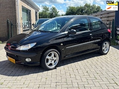 Peugeot 206 - 1.6 XS 5drs | nieuwe apk keuring | rijd en schakelt goed gewoon goedkoop