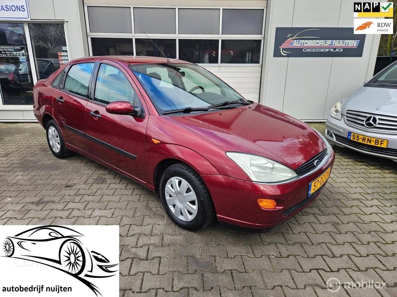 Ford Focus - 1.6-16V Ghia AIRCO - AutoWereld.nl