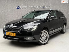 Skoda Superb Combi - 3.6 FSI Elegance 4x4 260 PK / APK / Facelift