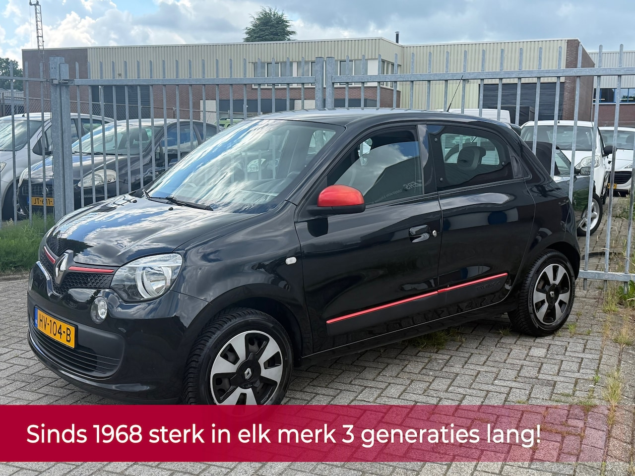 Renault Twingo - 1.0 SCe Authentique 5 deurs! NL AUTO KMST NAP! Airco l Cruise l LED l TOPSTAAT l DEALER OH - AutoWereld.nl