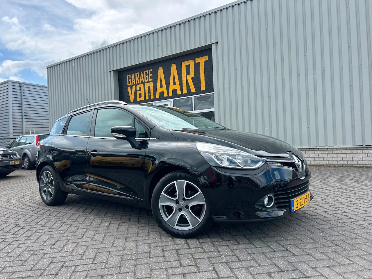 Renault Clio Estate - 0.9 TCe Night&Day | NAVI | CRUISE | - AutoWereld.nl