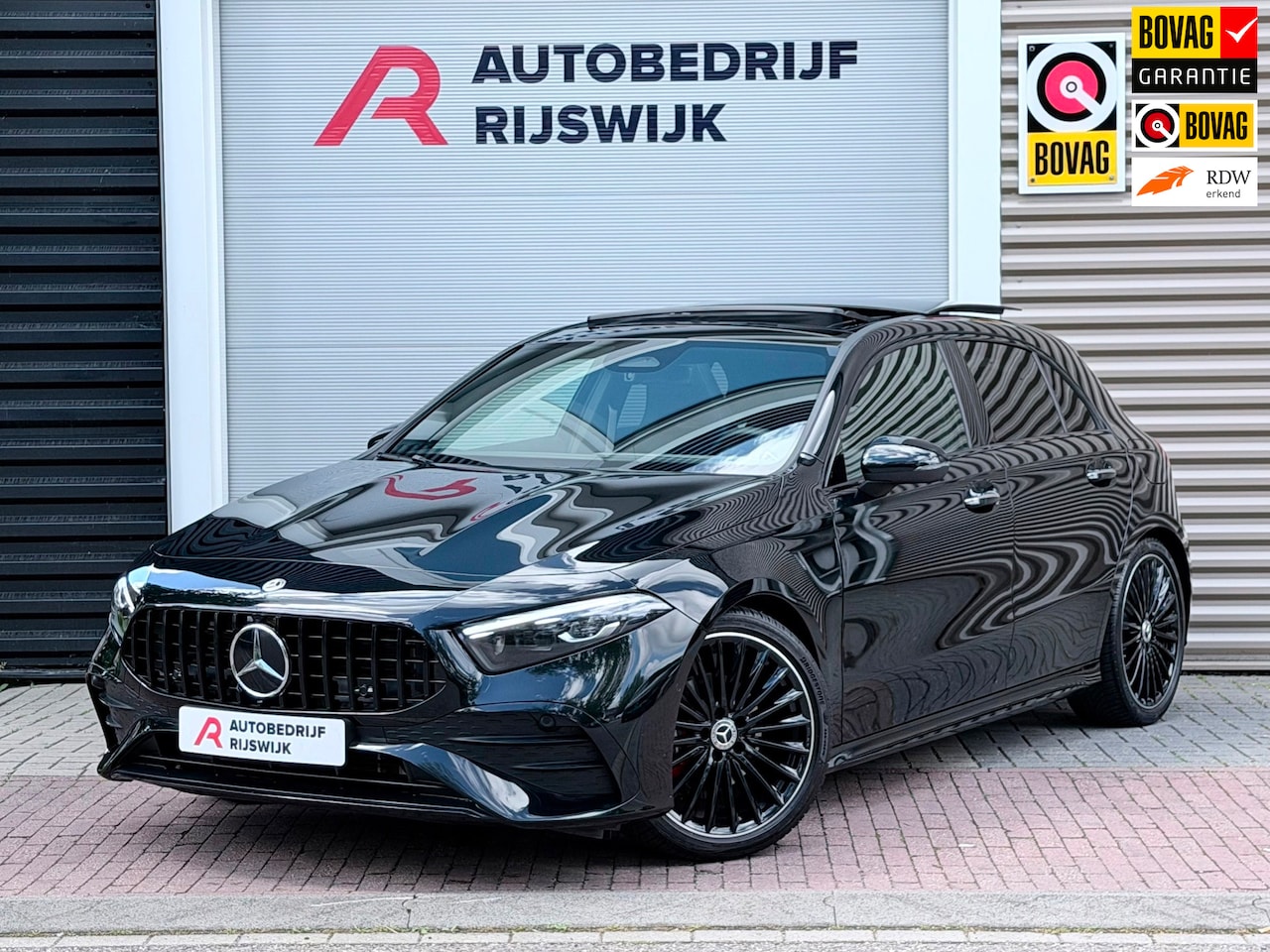 Mercedes-Benz A-klasse - 180 AMG Edition 45s Pano/Sfeer/Matrix/Camera - AutoWereld.nl