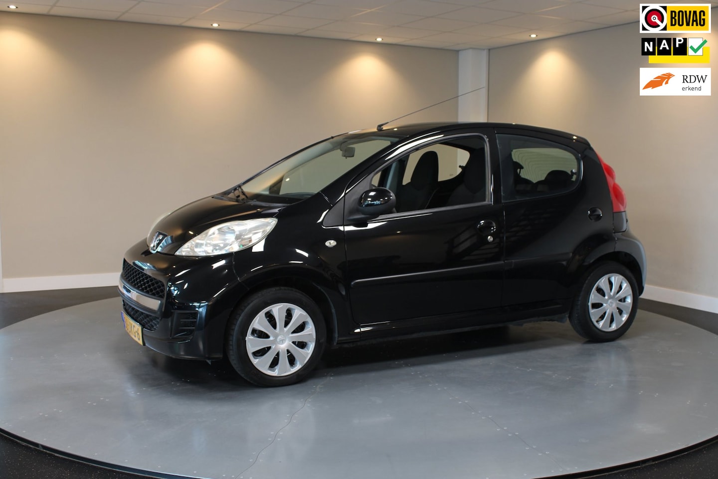 Peugeot 107 - 1.0-12V Sublime *Top onderhouden!* Airco|PDC|Elektr.Pakket|5Deurs|NAP - AutoWereld.nl