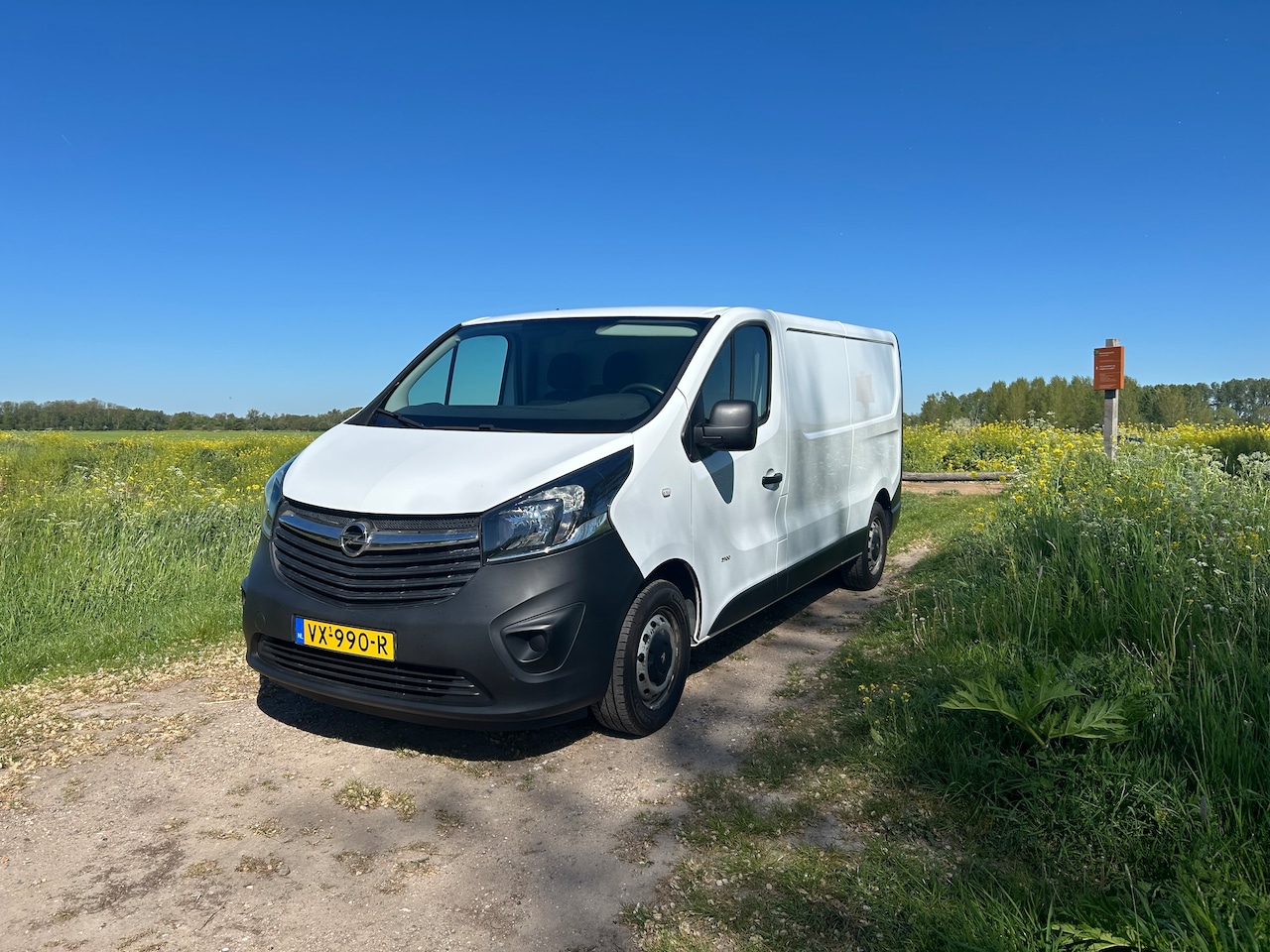 Opel Vivaro - 1.6 CDTI L2H1 Sport EcoFlex - AutoWereld.nl