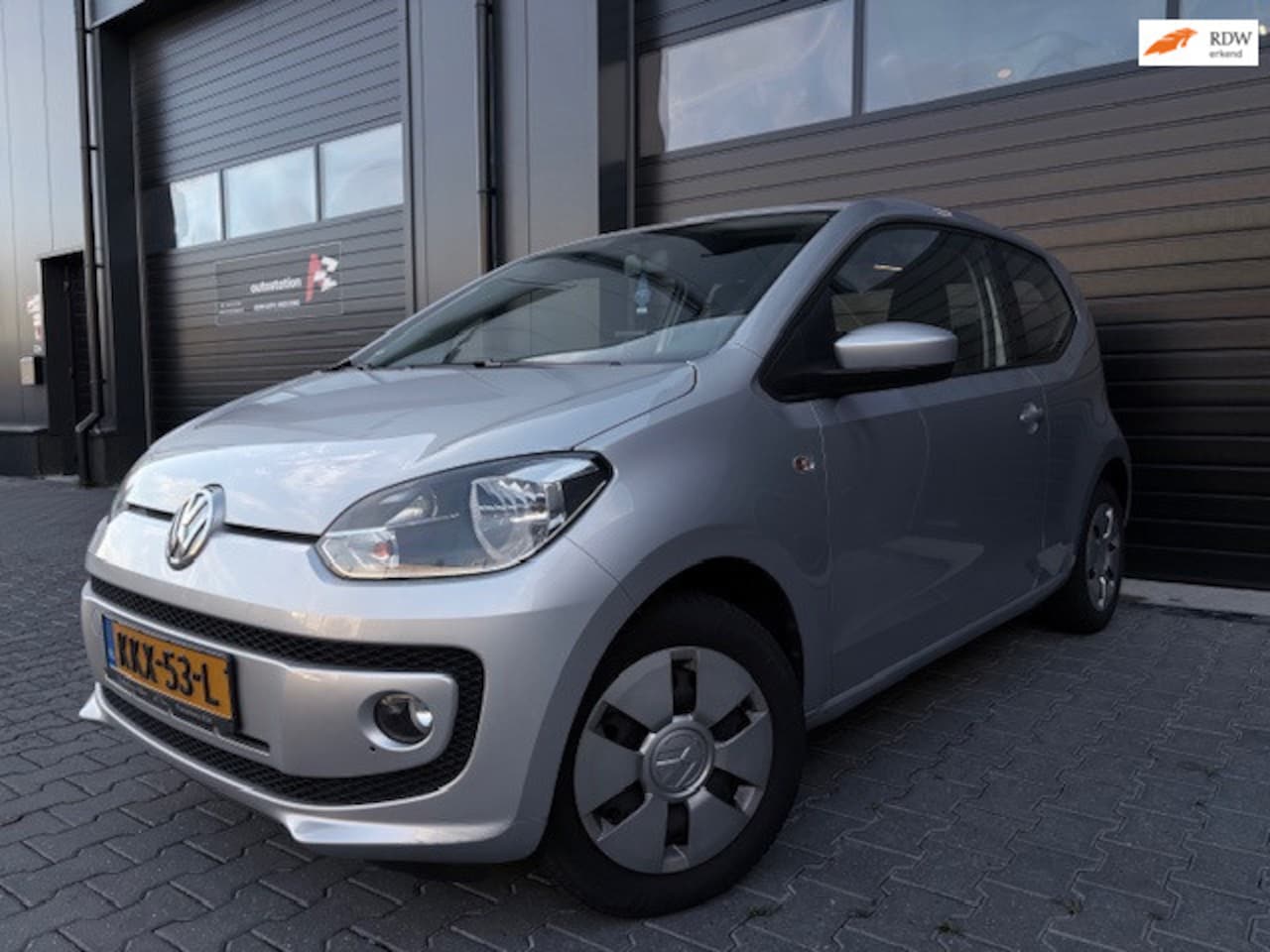 Volkswagen Up! - 1.0 groove up! BMT|Stoel verw|Bluetooth|Dealer onderh|Airco|EL ramen| - AutoWereld.nl