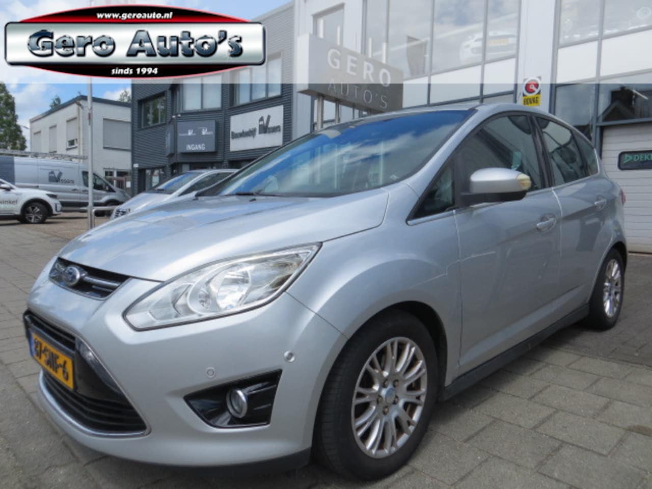 Ford C-Max - 1.6 Titanium airco ecc,pdc v+a ,v.ruit verwarming etc - AutoWereld.nl