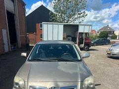 Toyota Avensis - 1.6 VVTi Terra