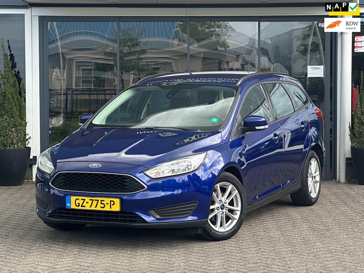 Ford Focus Wagon - 1.0 Trend Edition / Nieuwe Apk / Airco / - AutoWereld.nl