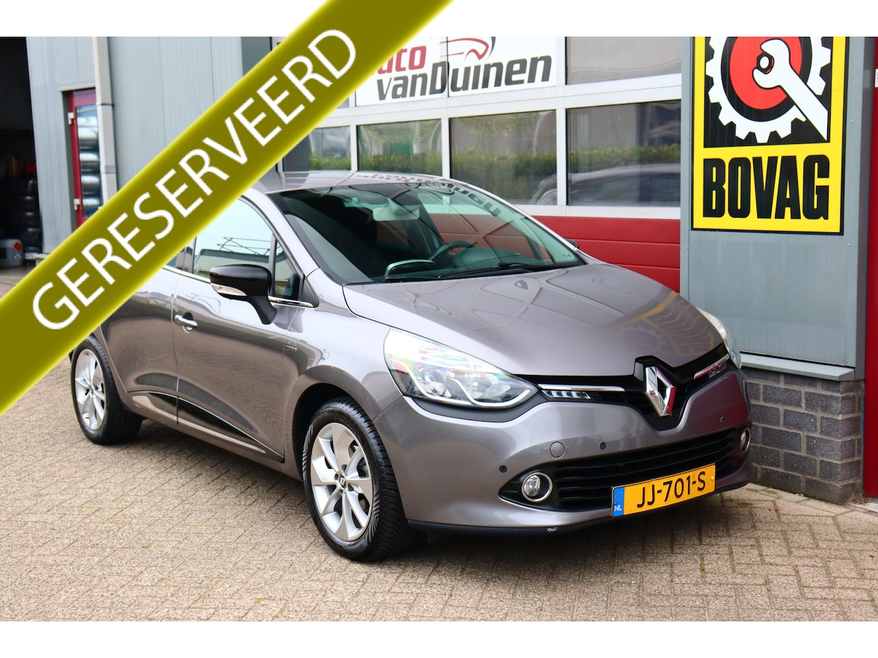 Renault Clio - 0.9 TCe Limited O.a: Clima, PDC, Carplay, Cruise, Rijklaar, Etc. All-in prijs! - AutoWereld.nl