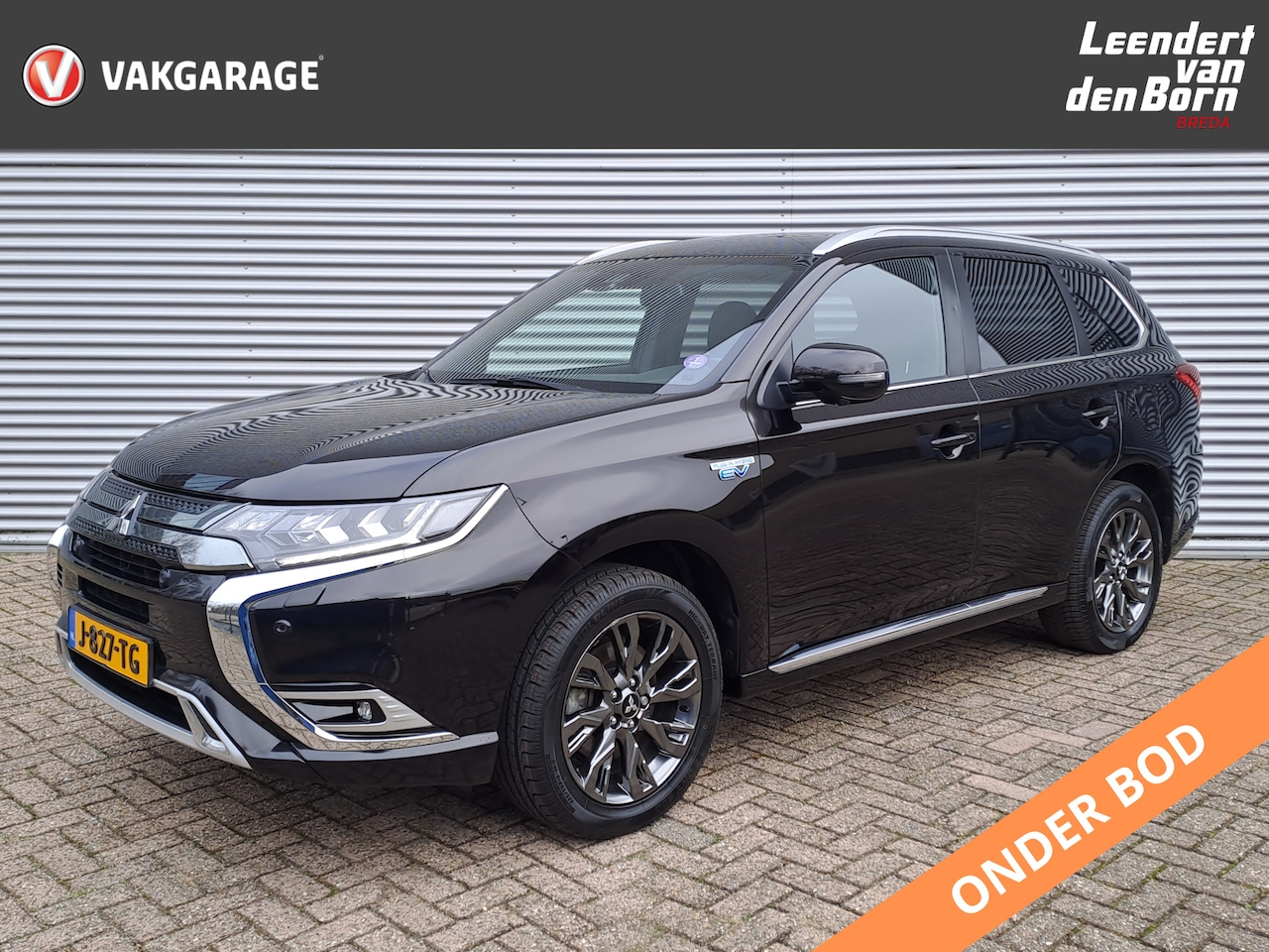 Mitsubishi Outlander - 2.4 PHEV Instyle | Automaat |Trekhaak | Leder | Navigatie | Camera | Cruise | Stoel Verwar - AutoWereld.nl