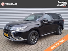 Mitsubishi Outlander - 2.4 PHEV Instyle | Automaat |Trekhaak | Leder | Navigatie | Camera | Cruise | Stoel Verwar