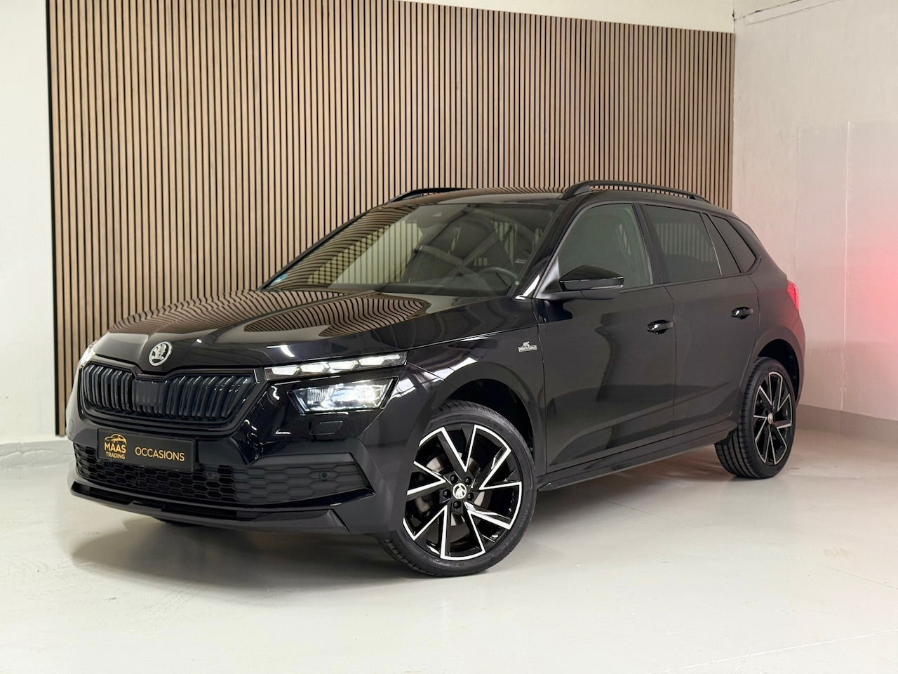 Skoda Kamiq - 1.5 TSI ACT Monte Carlo * Automaat * Camera * CarPlay * Trekhaak - AutoWereld.nl
