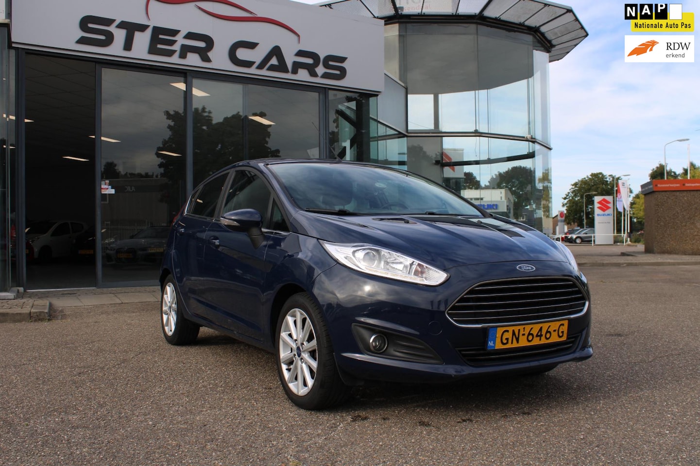 Ford Fiesta - 1.0 EcoBoost Titanium 1.0 EcoBoost Titanium, Navi, Airco, 5 Deurs, 100 PK, NAP, APK - AutoWereld.nl