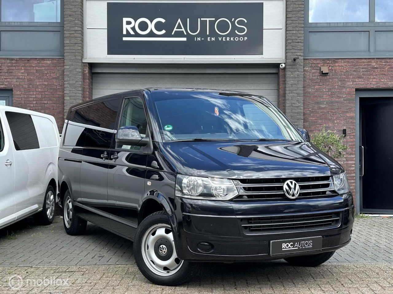 Volkswagen Transporter Caravelle - 2.0 TDI DSG - AutoWereld.nl