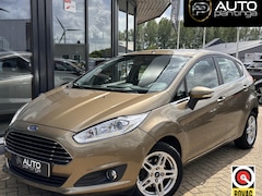 Ford Fiesta - 1.0 EcoBoost Titanium 101PK | Van de Dealer | Trekhaak | Stoelverwarming | Airco | Parkeer