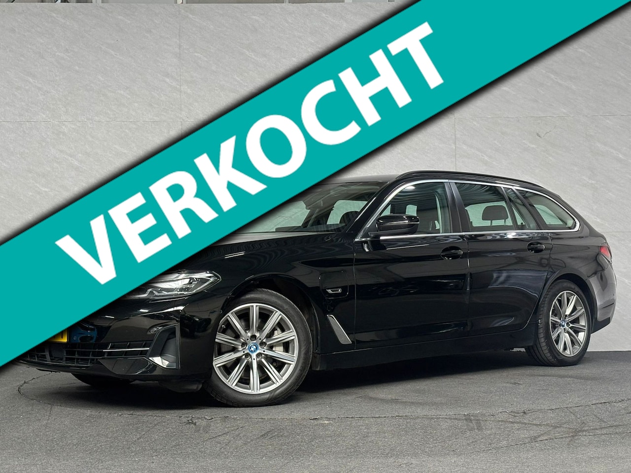 BMW 5-serie Touring - 530E High executive Facelift Navi Leder Cruise - AutoWereld.nl