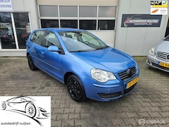 Volkswagen Polo - 1.2 Optive 5-DEURS.. AIRCO
